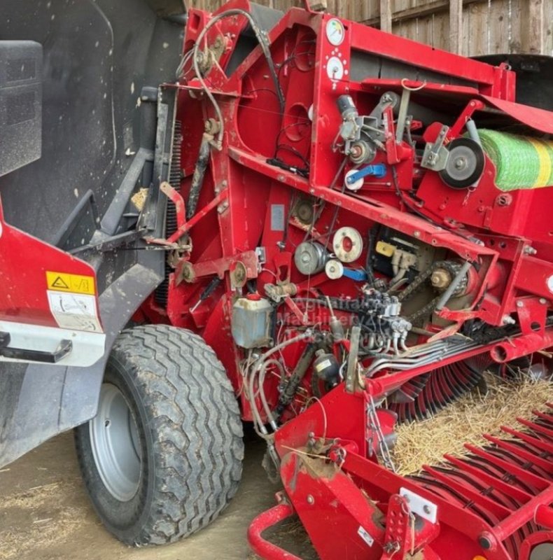 Rundballenpresse типа Lely Welger 445, Gebrauchtmaschine в MÉRAL (Фотография 4)