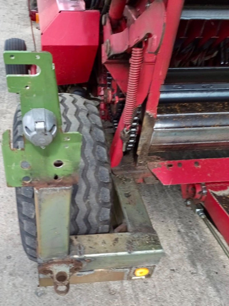 Rundballenpresse van het type Lely Welger RP 220 Farmer, Gebrauchtmaschine in Liebenwalde (Foto 12)