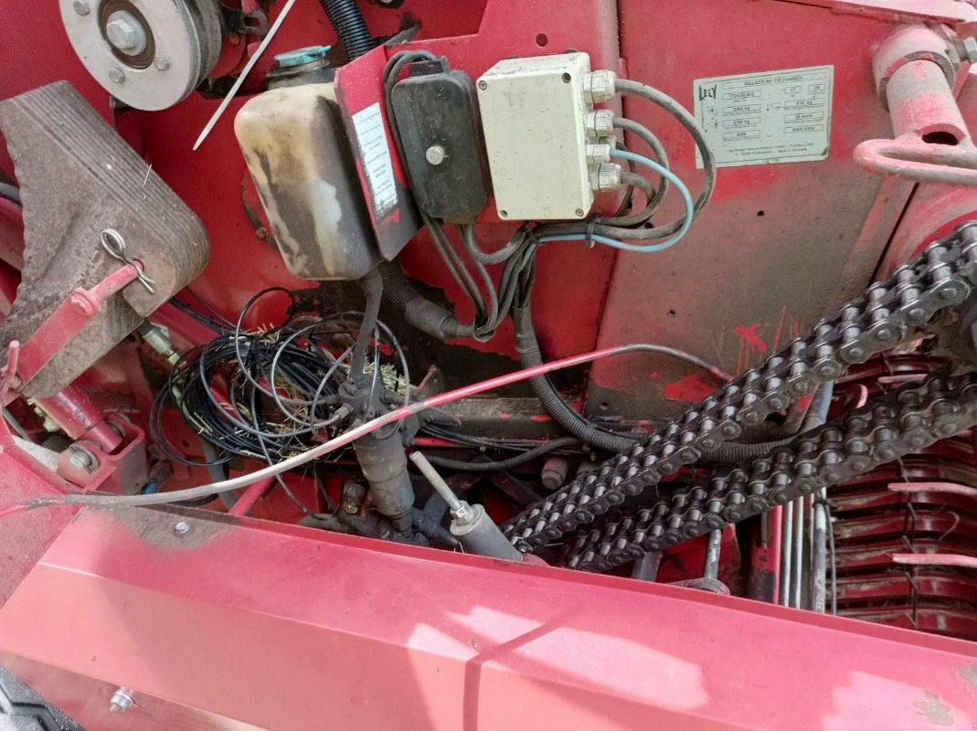 Rundballenpresse van het type Lely Welger RP 220 Farmer, Gebrauchtmaschine in Liebenwalde (Foto 15)