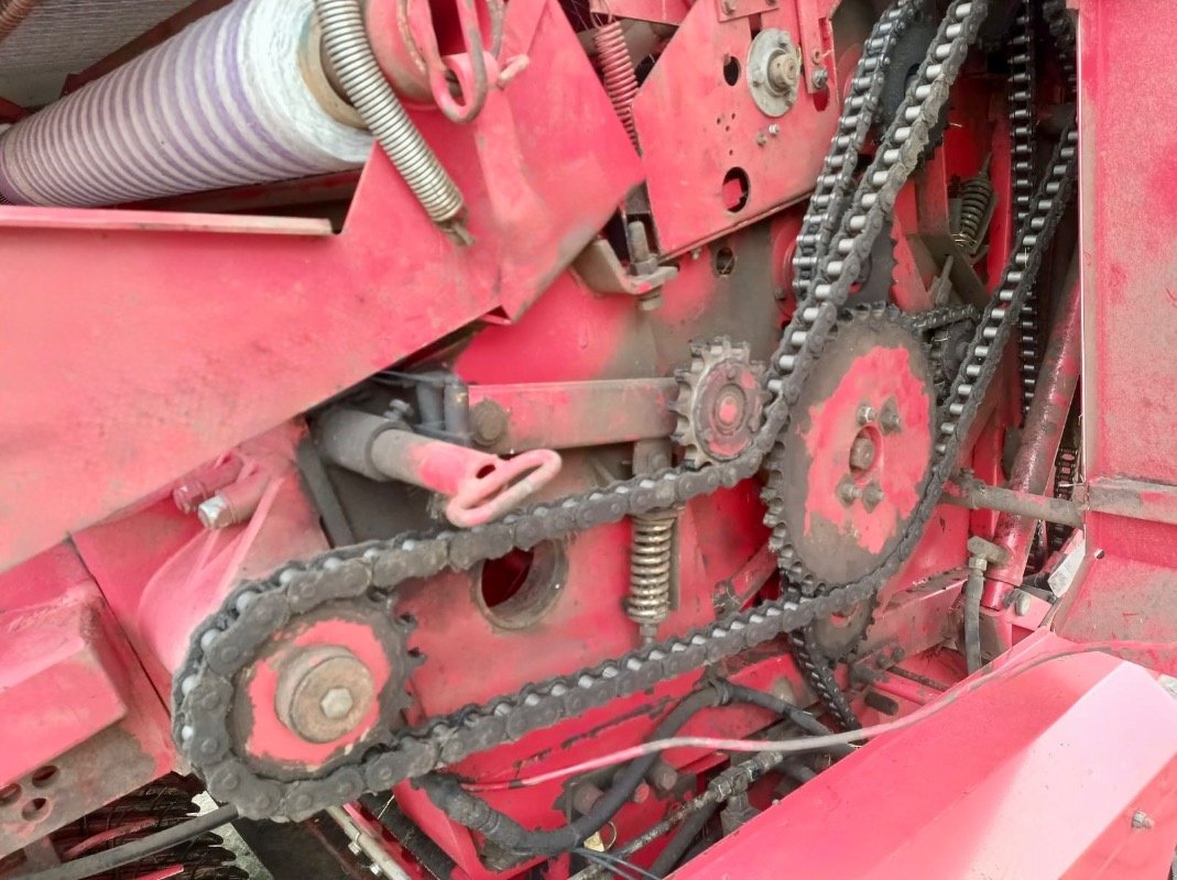 Rundballenpresse van het type Lely Welger RP 220 Farmer, Gebrauchtmaschine in Liebenwalde (Foto 13)