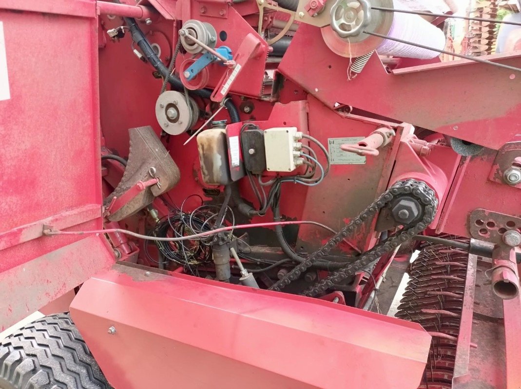 Rundballenpresse van het type Lely Welger RP 220 Farmer, Gebrauchtmaschine in Liebenwalde (Foto 14)