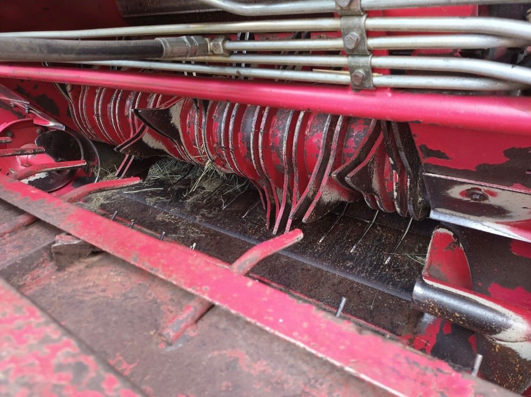 Rundballenpresse van het type Lely Welger RP 220 Farmer, Gebrauchtmaschine in Liebenwalde (Foto 5)