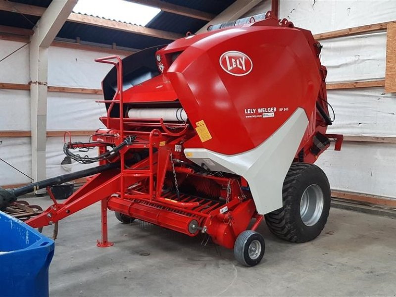 Rundballenpresse of the type Lely Welger RP 545 E-link, Gebrauchtmaschine in Vejle (Picture 1)