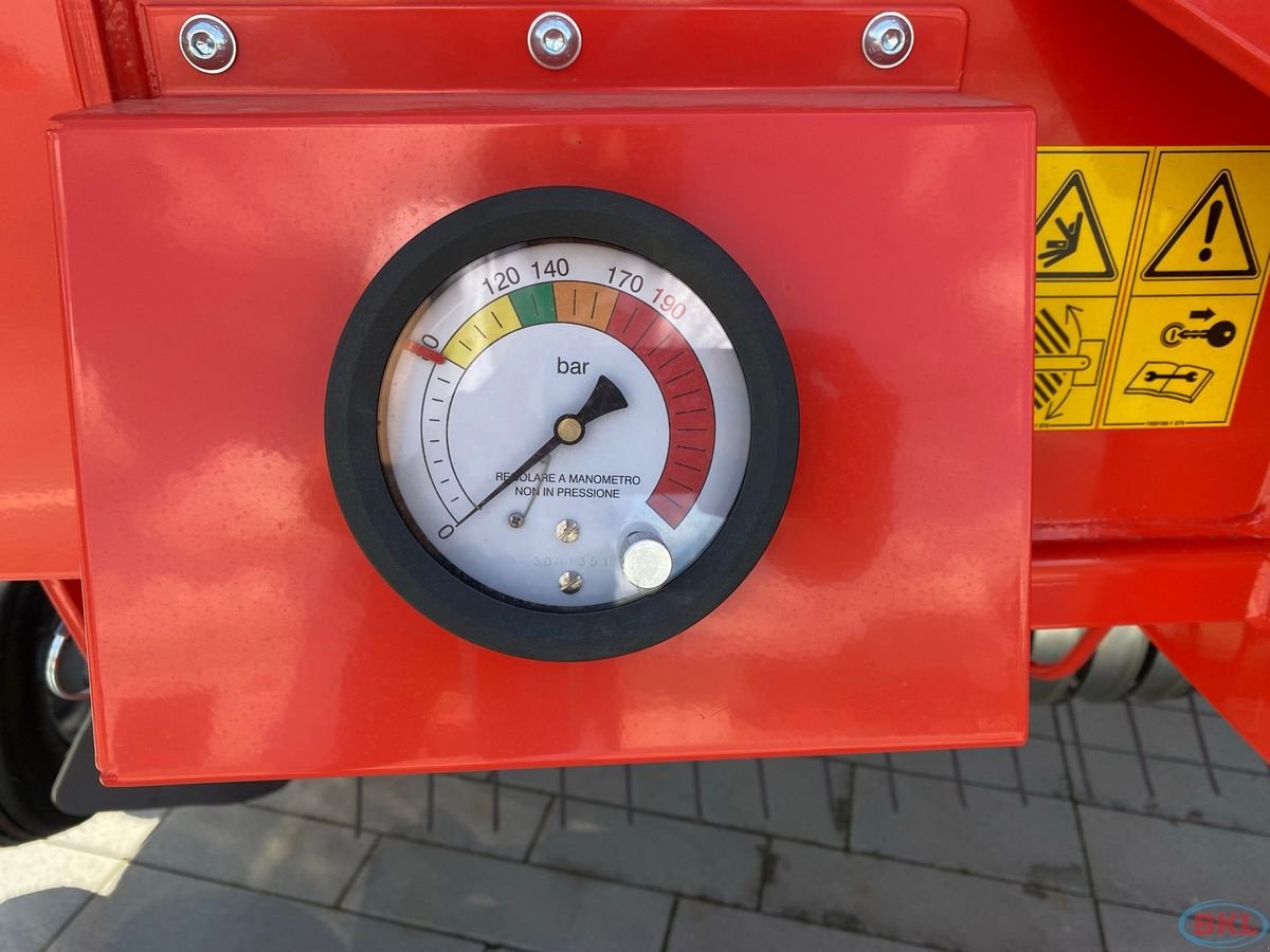 Rundballenpresse tip Maschio Feraboli ENTRY 120, Neumaschine in Rovisce (Poză 12)