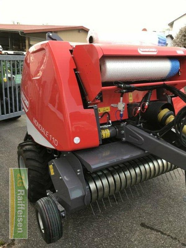 Rundballenpresse des Typs Maschio Mondiale 110, Neumaschine in Waldshut-Tiengen (Bild 4)