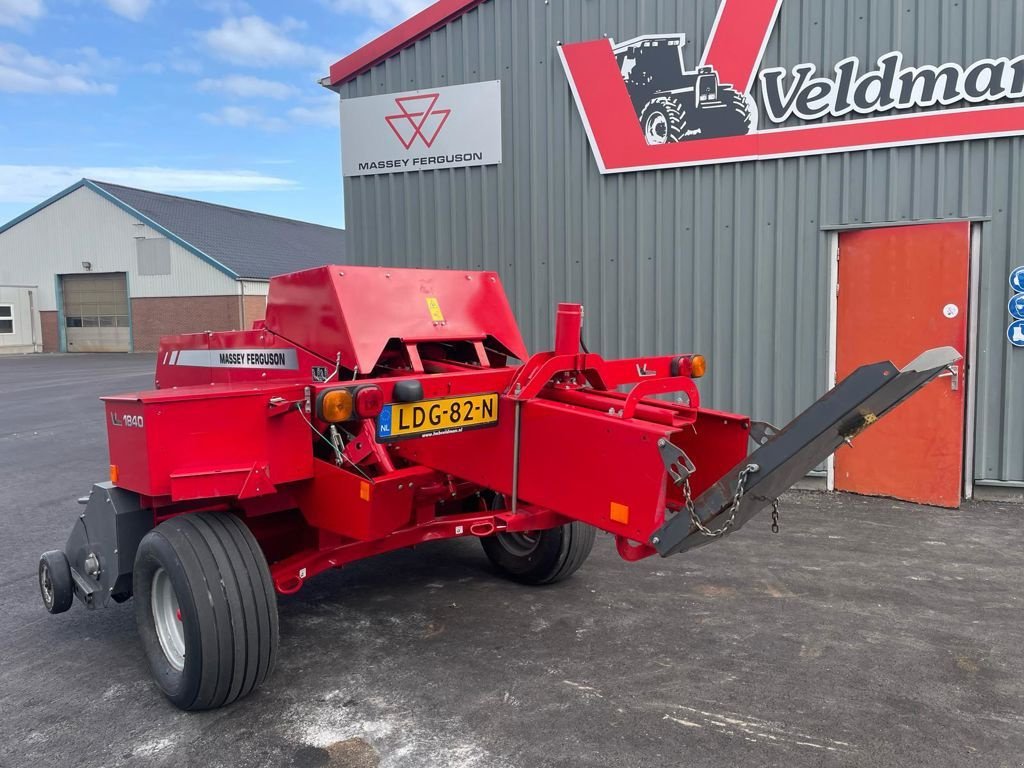 Rundballenpresse Türe ait Massey Ferguson 1840, Gebrauchtmaschine içinde MARIENHEEM (resim 4)