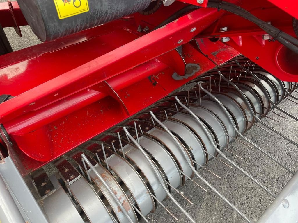 Rundballenpresse Türe ait Massey Ferguson 1840, Gebrauchtmaschine içinde MARIENHEEM (resim 6)