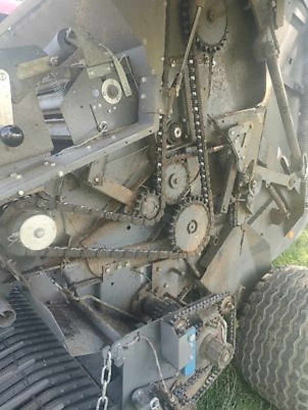 Rundballenpresse of the type Massey Ferguson 4160V Classic, Gebrauchtmaschine in MARLENHEIM (Picture 3)