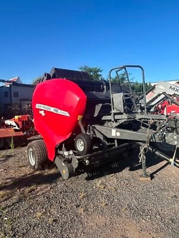 Rundballenpresse typu Massey Ferguson 4160V Classic, Gebrauchtmaschine v Marlenheim (Obrázek 1)