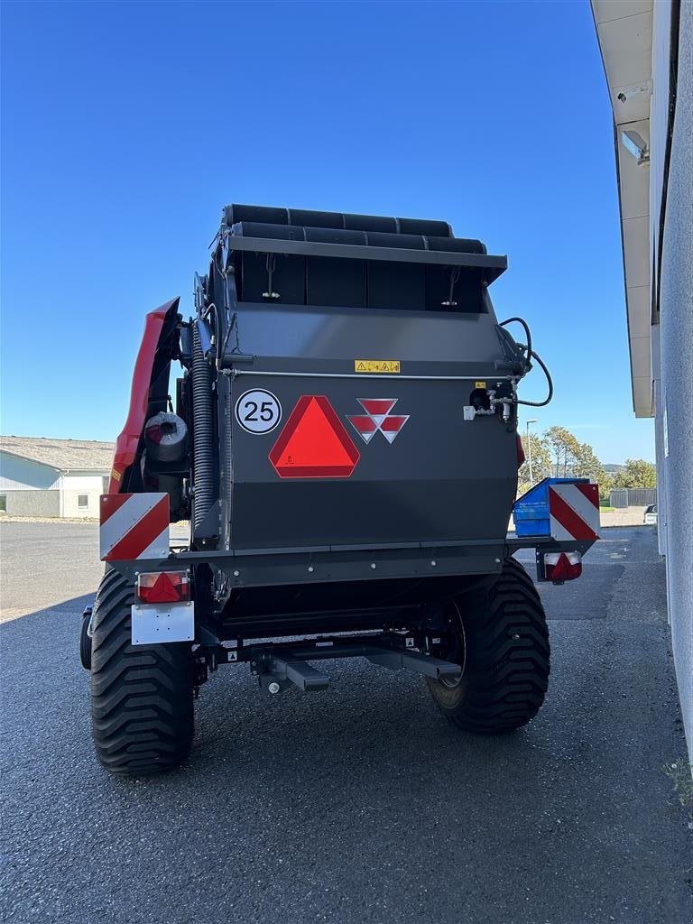 Rundballenpresse typu Massey Ferguson 4180 V Xtra Snitter med 13 knive, Gebrauchtmaschine v Støvring (Obrázek 4)