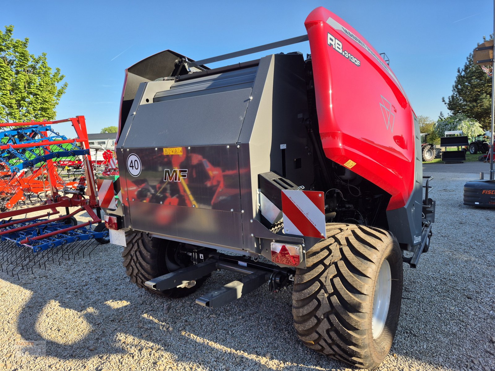 Rundballenpresse des Typs Massey Ferguson RB 3130, Neumaschine in Pfoerring (Bild 5)