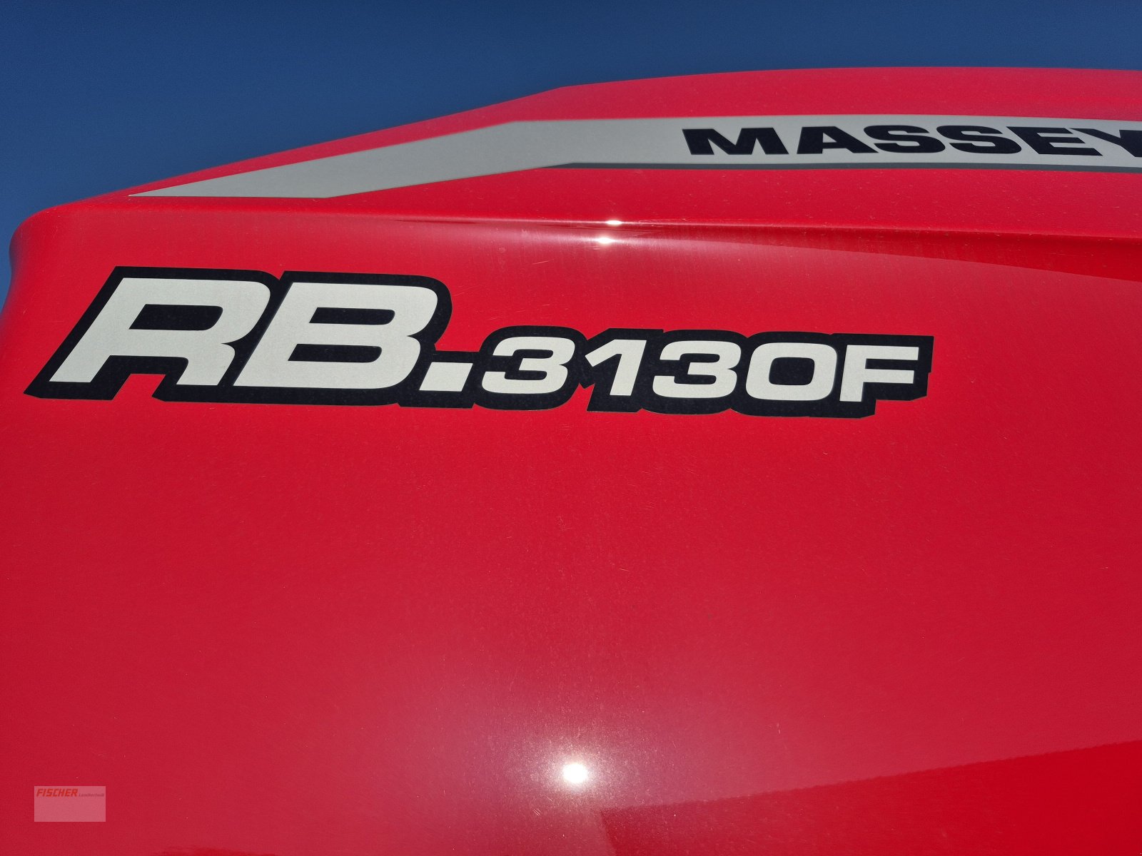 Rundballenpresse des Typs Massey Ferguson RB 3130, Neumaschine in Pfoerring (Bild 6)