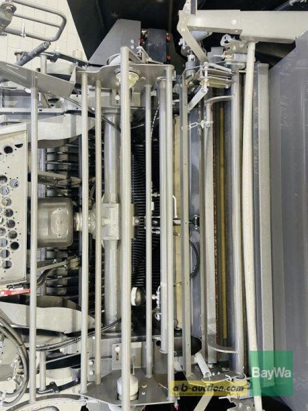 Rundballenpresse du type Massey Ferguson RB 4180 V XTRA, Vorführmaschine en Manching (Photo 4)