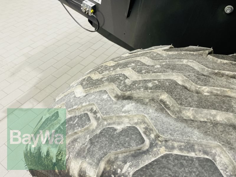 Rundballenpresse des Typs Massey Ferguson RB 4180 V XTRA, Vorführmaschine in Manching (Bild 18)