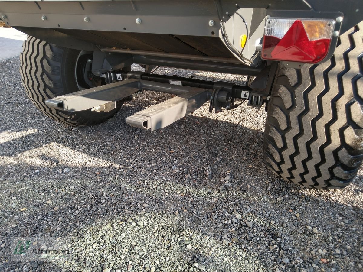 Rundballenpresse Türe ait Massey Ferguson RB4160VXtra  17 Messer, Vorführmaschine içinde Lanzenkirchen (resim 9)