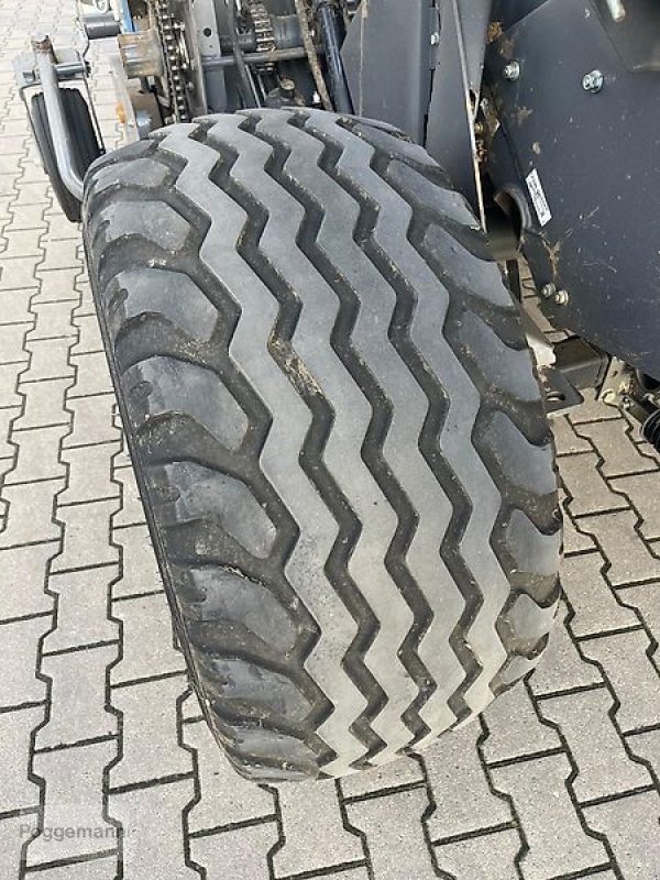 Rundballenpresse типа Massey Ferguson RB4180 V, Gebrauchtmaschine в Bad Iburg - Sentrup (Фотография 17)