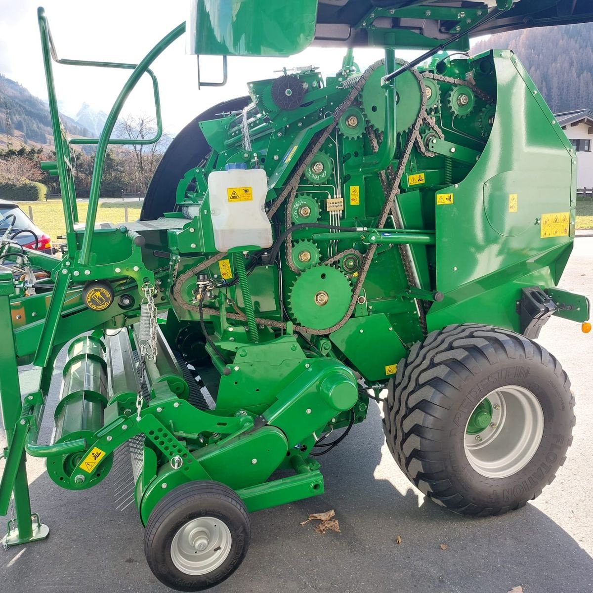 Rundballenpresse του τύπου McHale F 5400 C, Neumaschine σε Bergheim (Φωτογραφία 8)