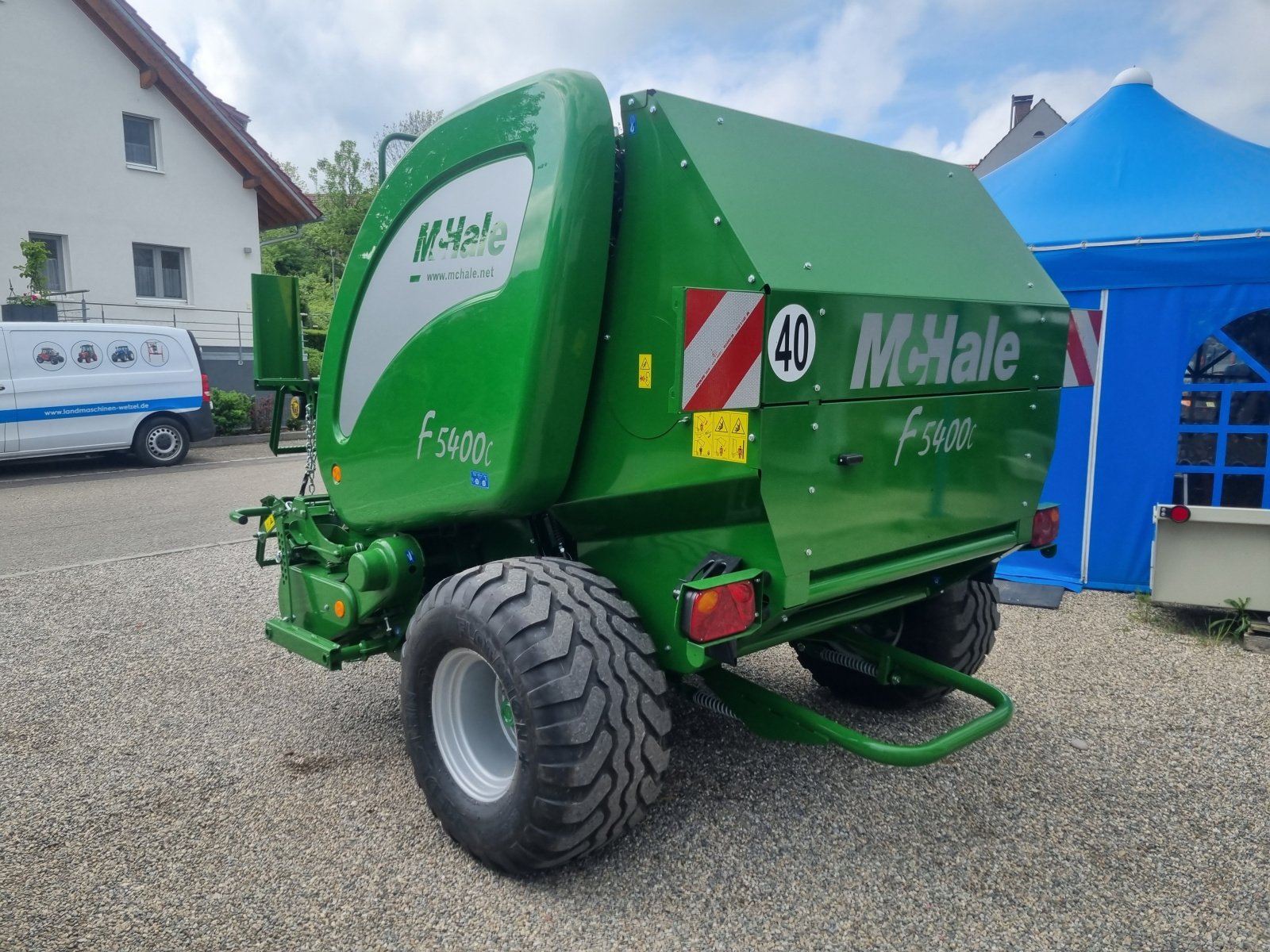 Rundballenpresse typu McHale F 5400 C, Neumaschine v Sölden (Obrázek 2)