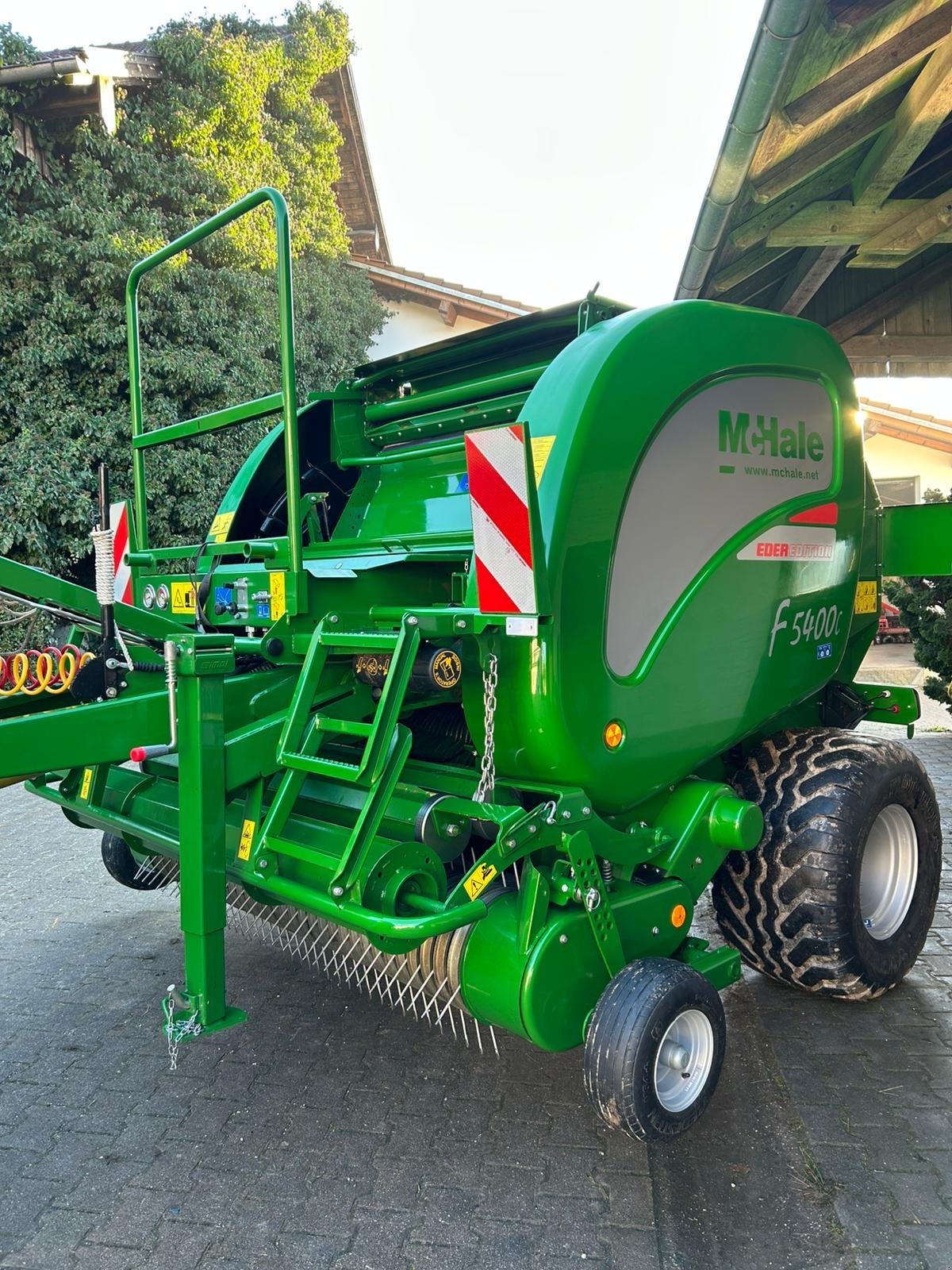 Rundballenpresse типа McHale F 5400 C, Gebrauchtmaschine в Windberg (Фотография 1)