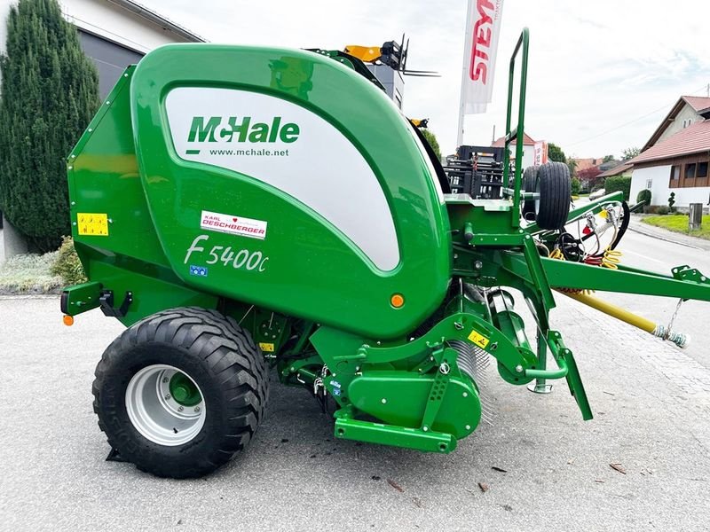 Rundballenpresse des Typs McHale F 5400C Rundballenpresse, Neumaschine in St. Marienkirchen (Bild 4)