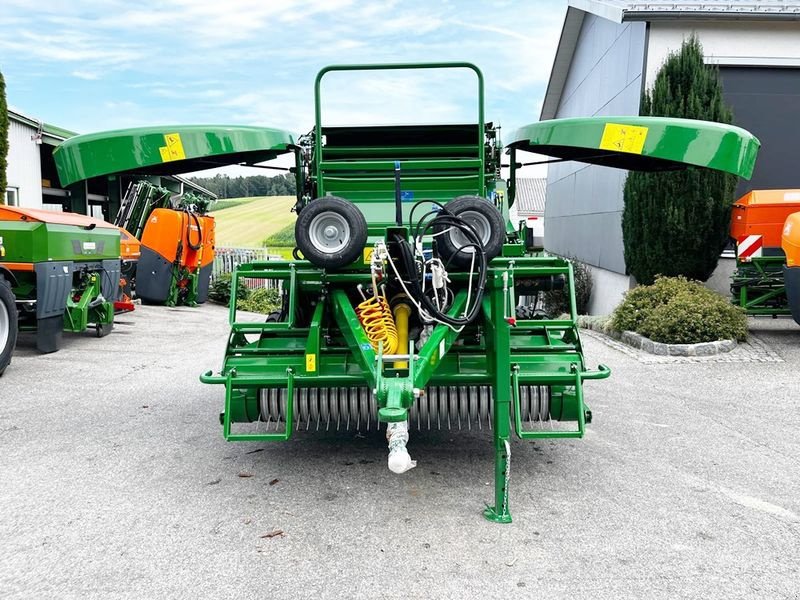 Rundballenpresse des Typs McHale F 5400C Rundballenpresse, Neumaschine in St. Marienkirchen (Bild 11)