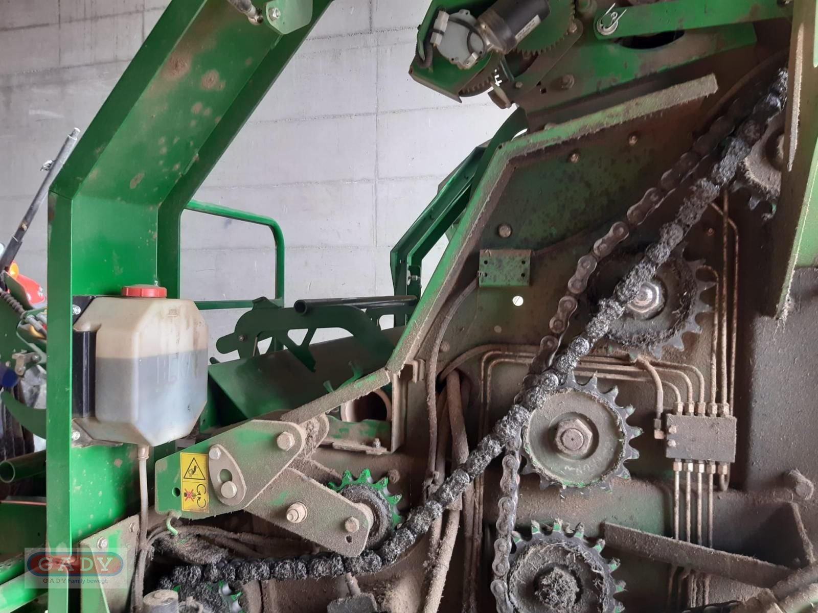 Rundballenpresse des Typs McHale F 560 RUNDBALLEN PRESSE, Gebrauchtmaschine in Lebring (Bild 13)