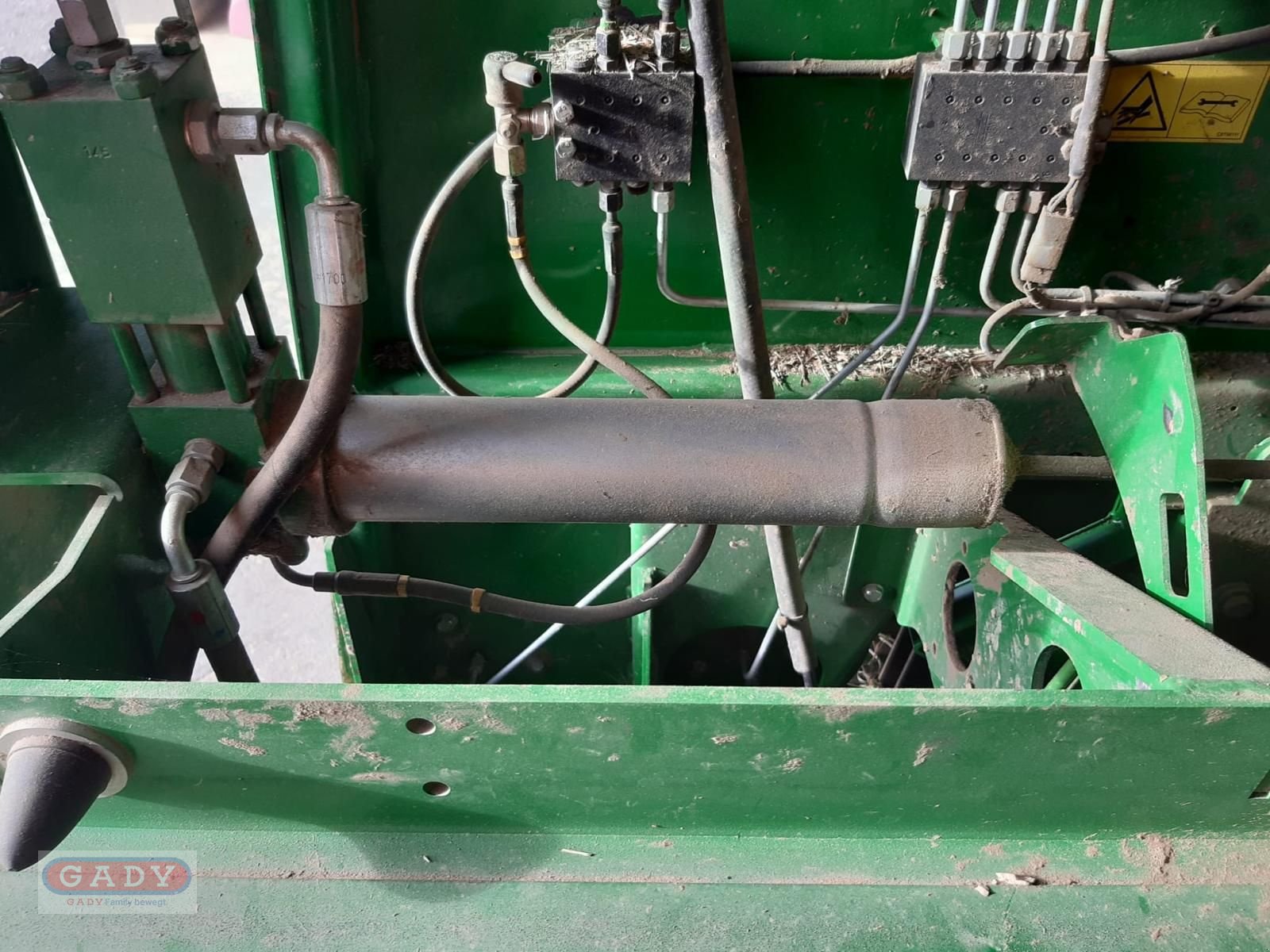 Rundballenpresse des Typs McHale F 560 RUNDBALLEN PRESSE, Gebrauchtmaschine in Lebring (Bild 14)