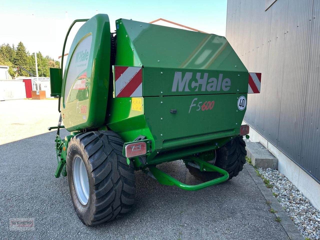 Rundballenpresse typu McHale F 5600, Vorführmaschine v Tuntenhausen (Obrázek 3)