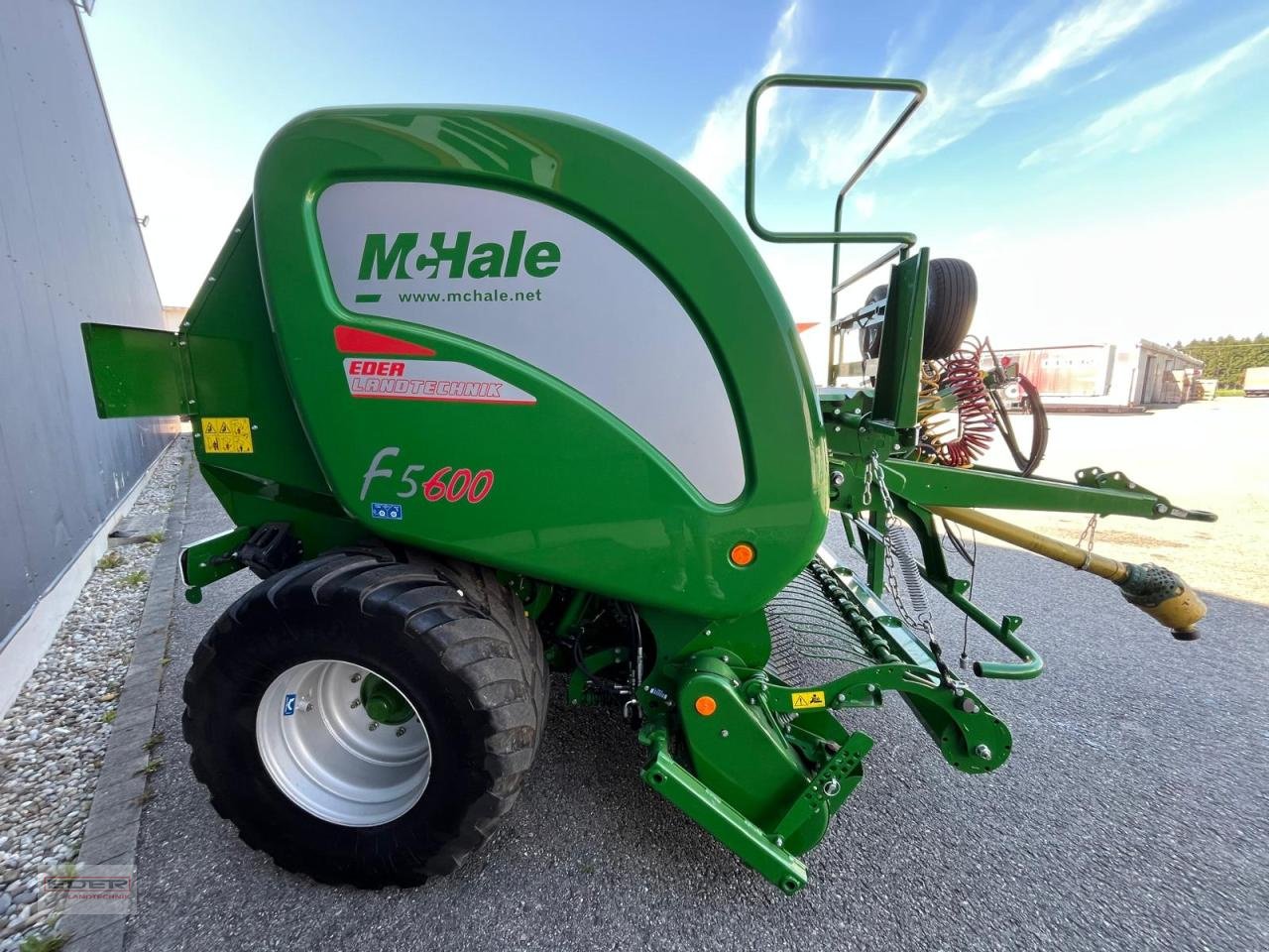 Rundballenpresse typu McHale F 5600, Vorführmaschine v Tuntenhausen (Obrázek 7)