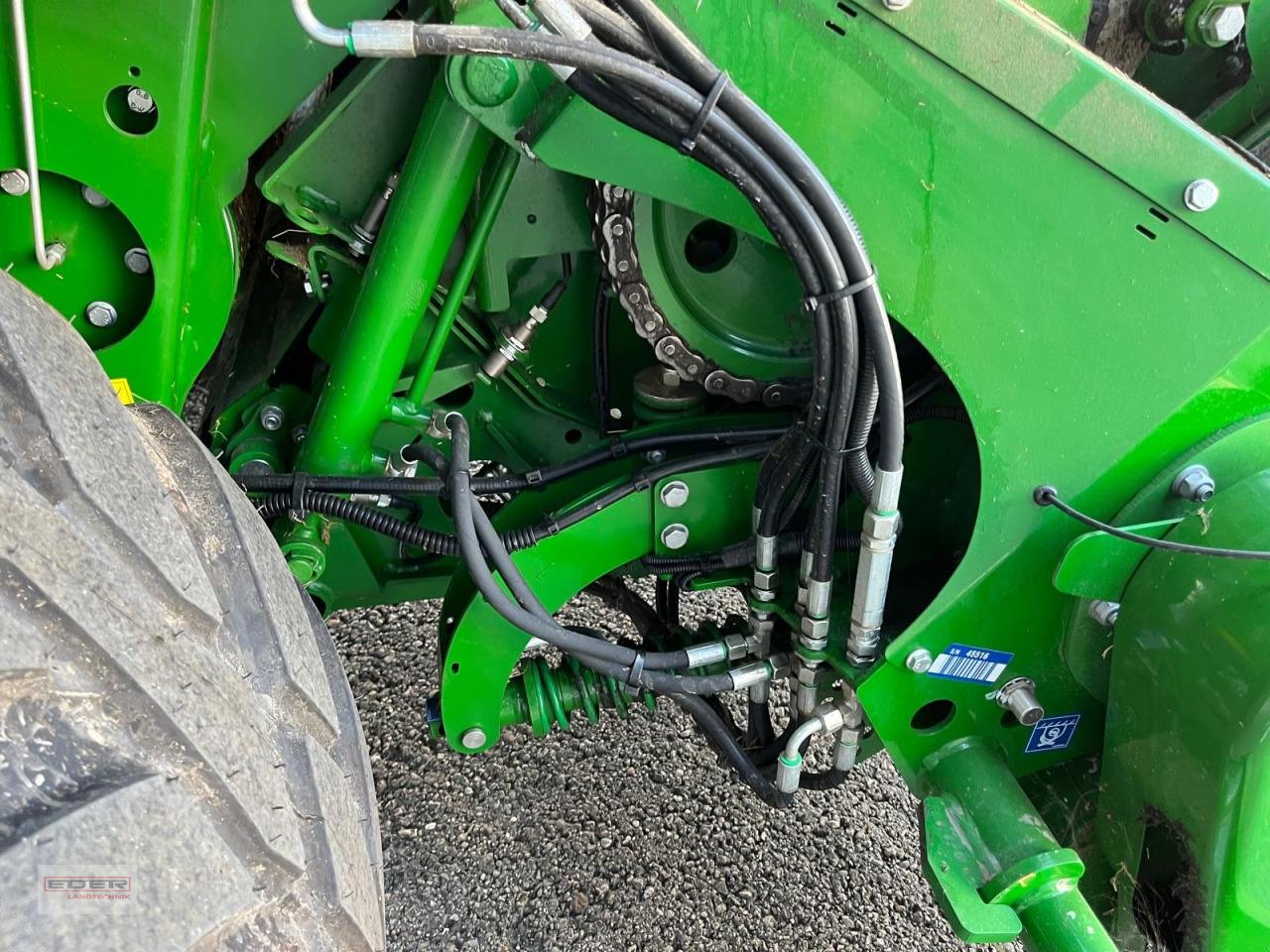 Rundballenpresse typu McHale F 5600, Vorführmaschine v Tuntenhausen (Obrázek 14)