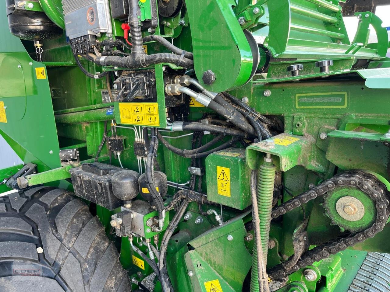 Rundballenpresse typu McHale F 5600, Vorführmaschine v Tuntenhausen (Obrázek 17)