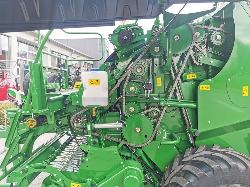 Rundballenpresse des Typs McHale F5-550 Rundballenpresse, Neumaschine in St. Marienkirchen (Bild 10)