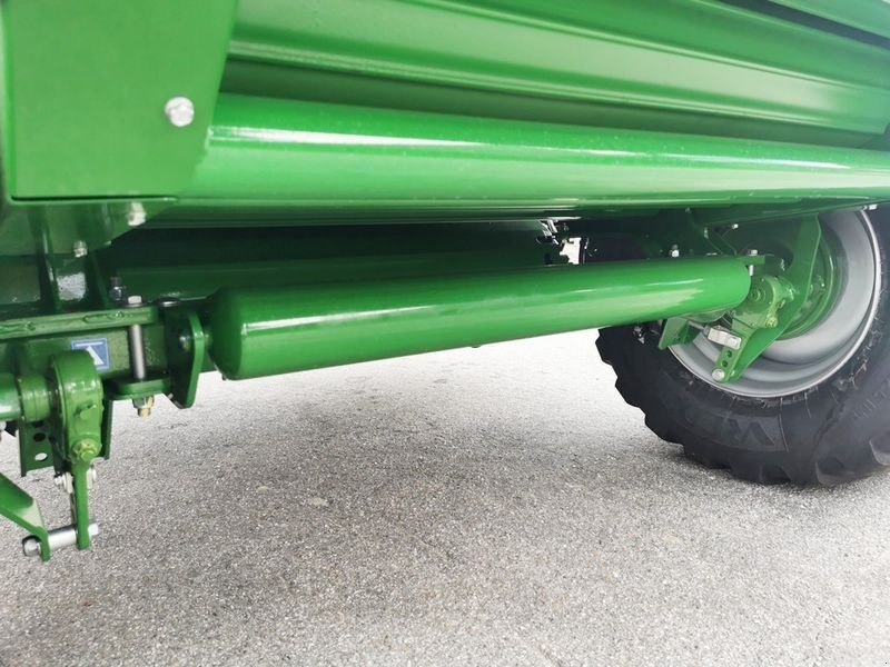 Rundballenpresse des Typs McHale F5-550 Rundballenpresse, Neumaschine in St. Marienkirchen (Bild 9)