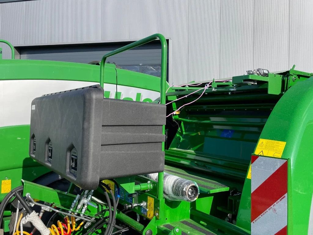 Rundballenpresse typu McHale F5400, Gebrauchtmaschine v BENNEKOM (Obrázek 7)