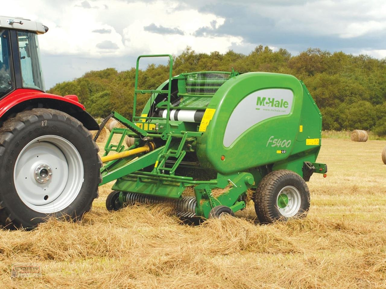 Rundballenpresse типа McHale F5400C Vorführmaschine, Neumaschine в Tuntenhausen (Фотография 3)