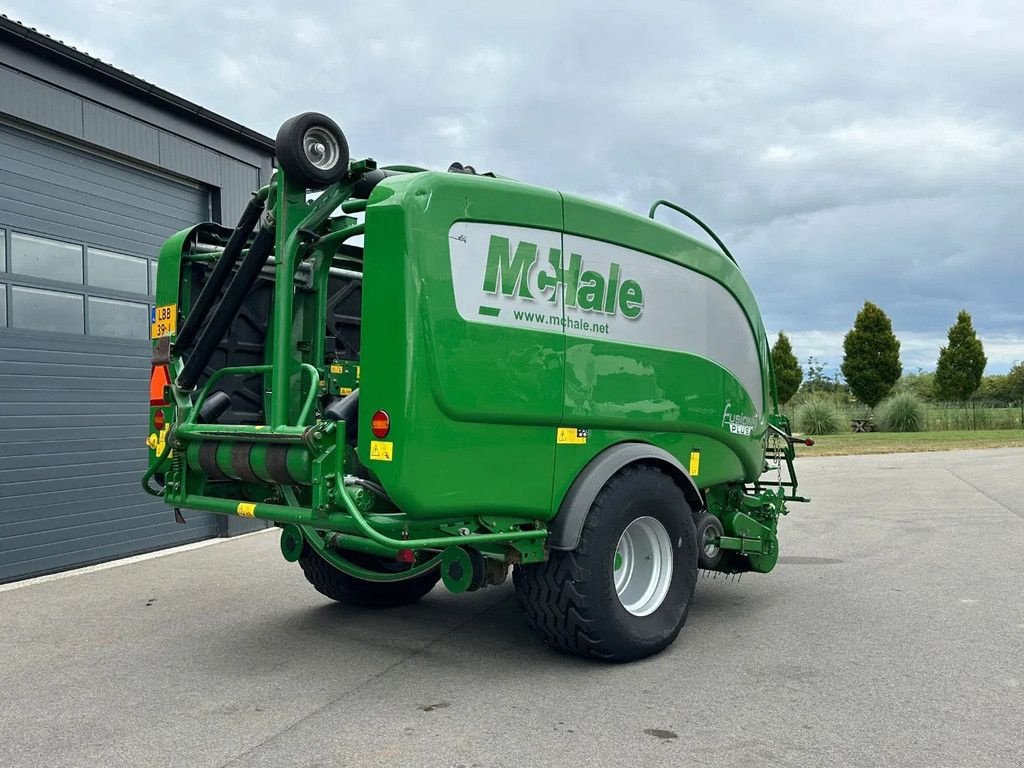 Rundballenpresse of the type McHale Fusion 3 plus, bj 2015, balenstand 36.053, Gebrauchtmaschine in BENNEKOM (Picture 3)
