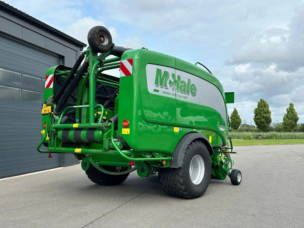 Rundballenpresse typu McHale Fusion 3 plus, Gebrauchtmaschine v BENNEKOM (Obrázek 3)