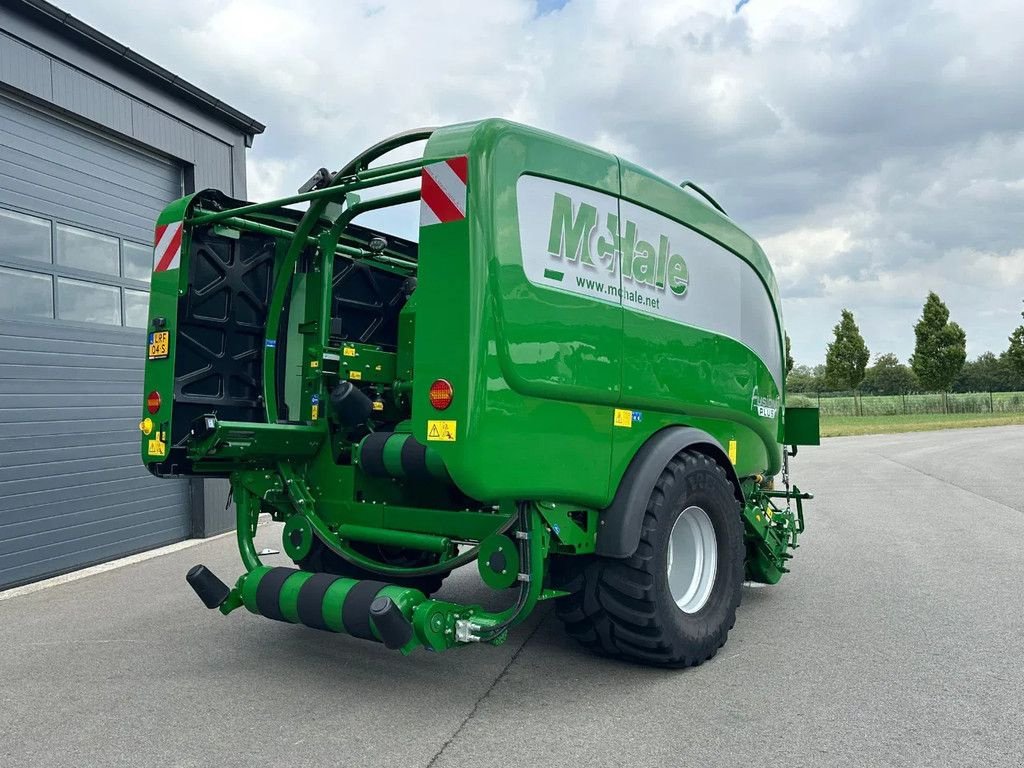 Rundballenpresse типа McHale Fusion 3 plus, Gebrauchtmaschine в BENNEKOM (Фотография 3)