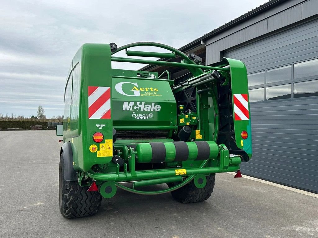 Rundballenpresse des Typs McHale Fusion 3 plus, Gebrauchtmaschine in BENNEKOM (Bild 4)