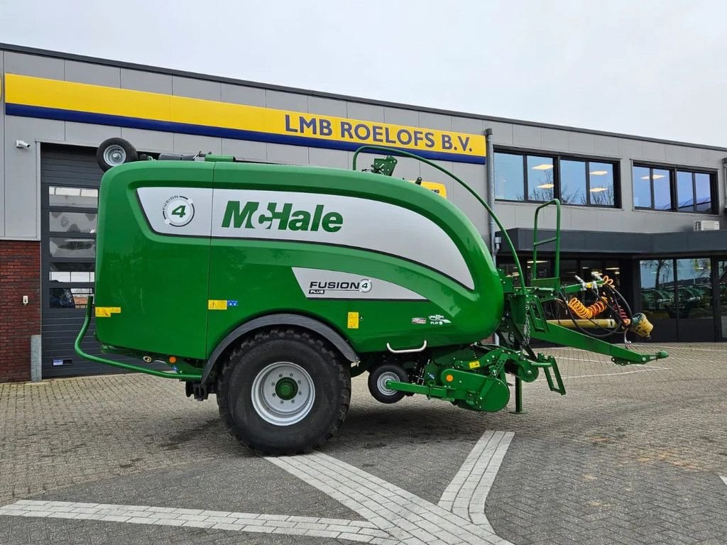 Rundballenpresse типа McHale Fusion 4 plus, Gebrauchtmaschine в BENNEKOM (Фотография 2)