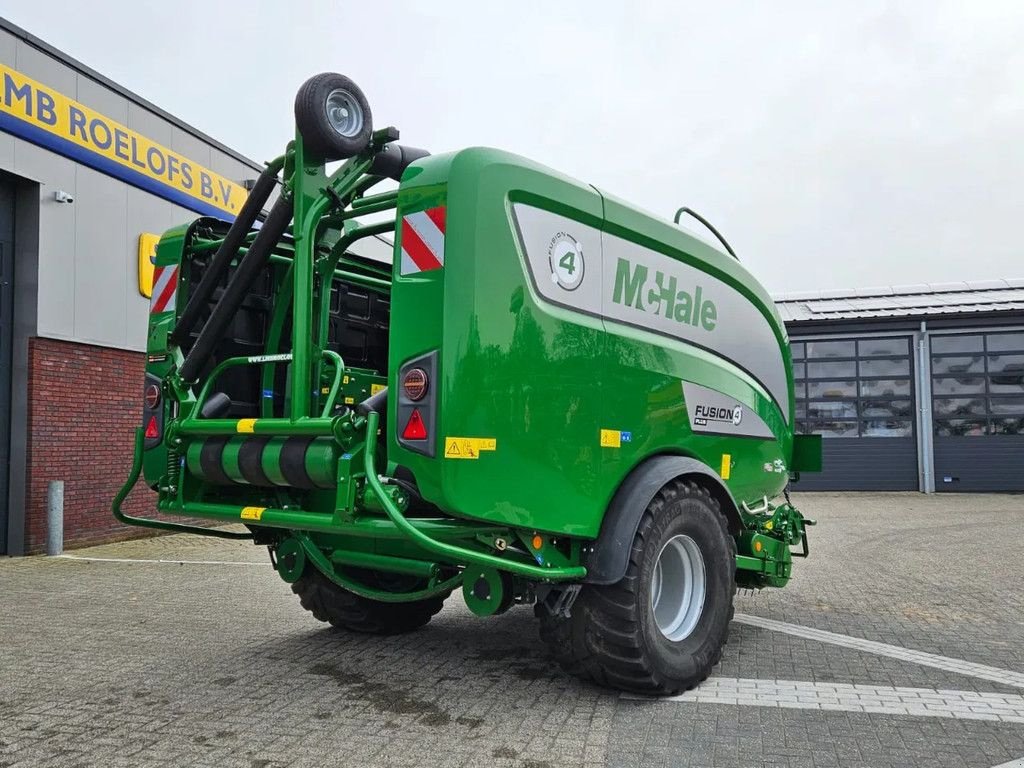Rundballenpresse типа McHale Fusion 4 plus, Gebrauchtmaschine в BENNEKOM (Фотография 3)