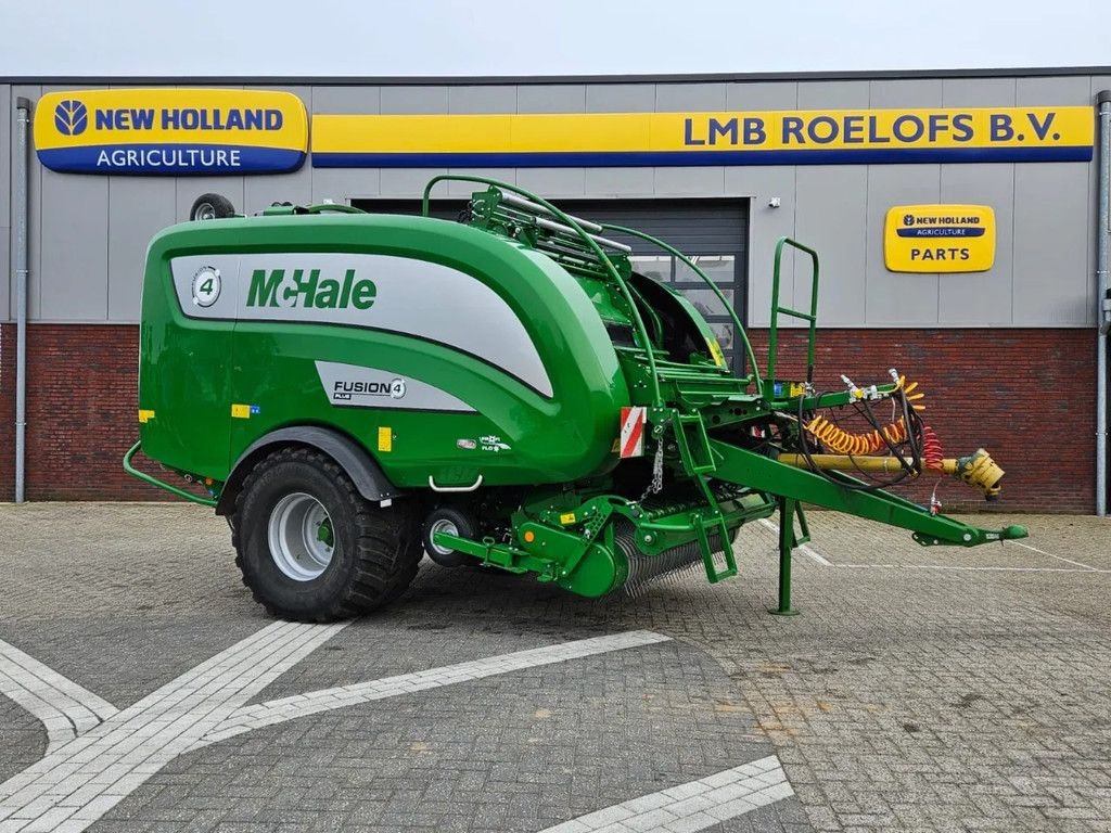 Rundballenpresse типа McHale Fusion 4 plus, Gebrauchtmaschine в BENNEKOM (Фотография 1)