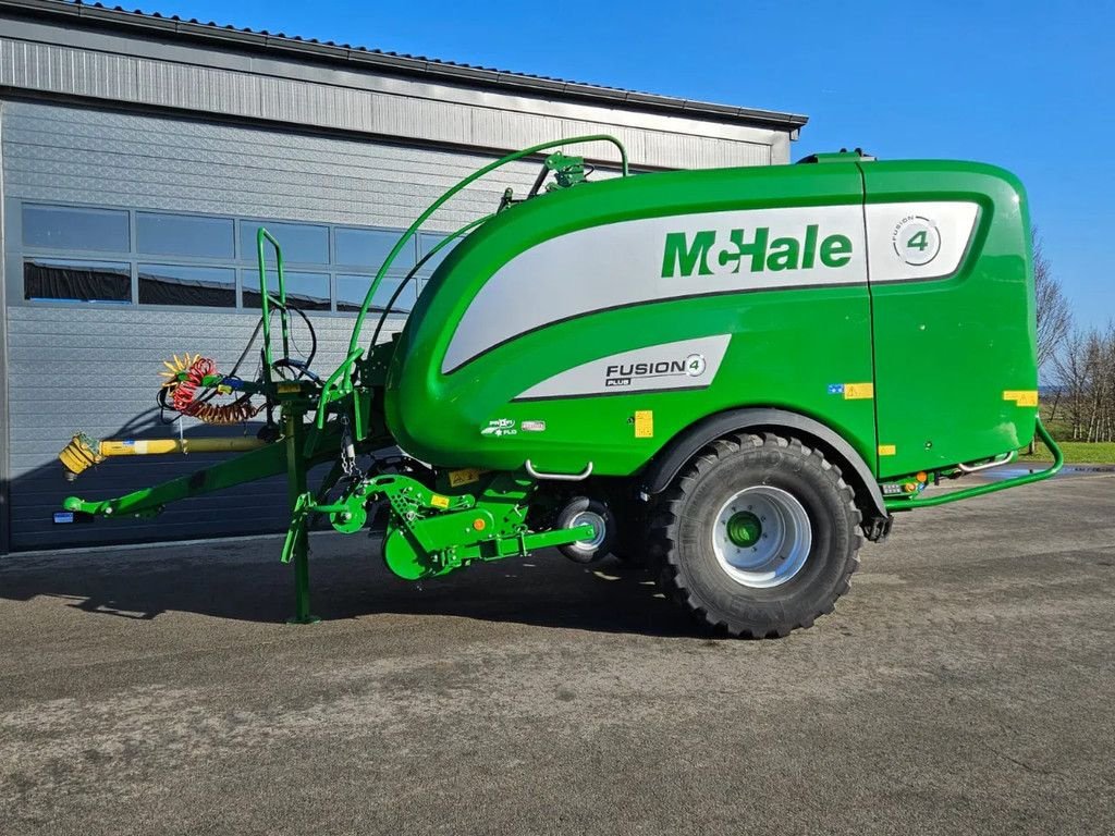 Rundballenpresse van het type McHale Fusion 4 plus, Gebrauchtmaschine in BENNEKOM (Foto 9)