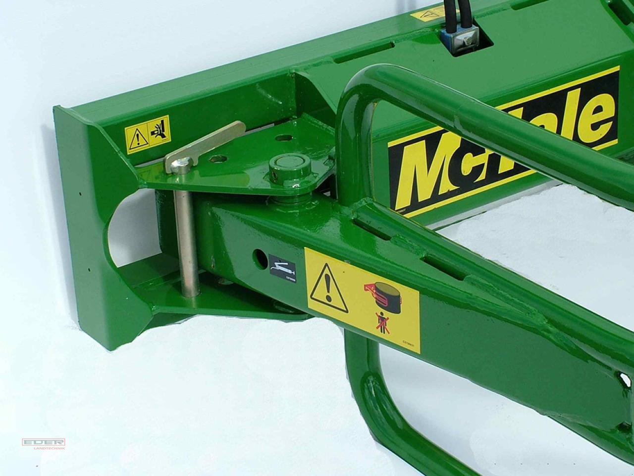 Rundballenpresse des Typs McHale Rundballenzange R5, Neumaschine in Tuntenhausen (Bild 2)