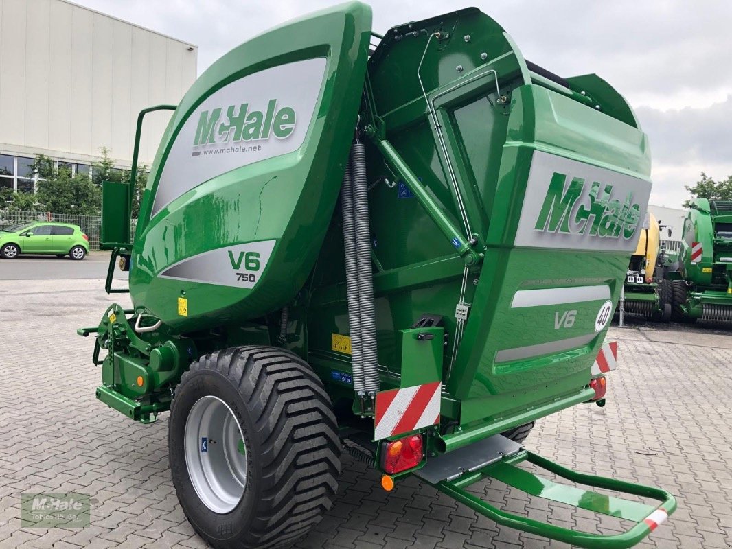 Rundballenpresse typu McHale V 6750 Variable Riemenpresse, Neumaschine v Borgholzhausen (Obrázek 8)