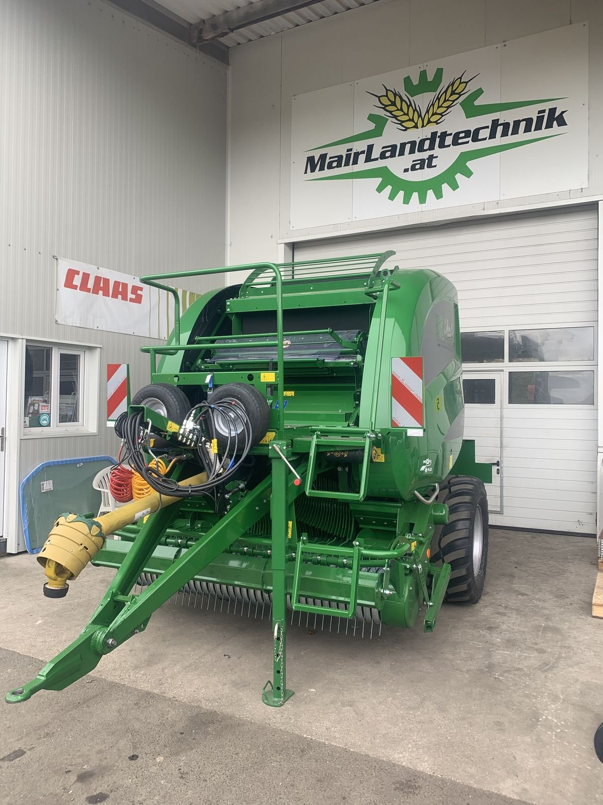 Rundballenpresse типа McHale V 6750, Gebrauchtmaschine в Gschwandt (Фотография 3)