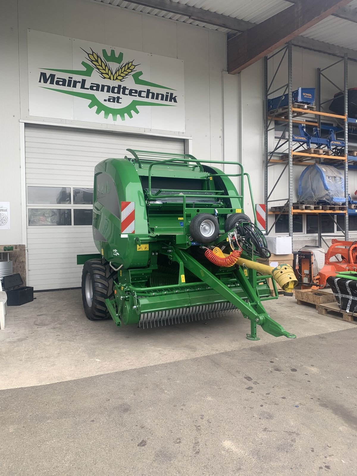 Rundballenpresse типа McHale V 6750, Gebrauchtmaschine в Gschwandt (Фотография 1)