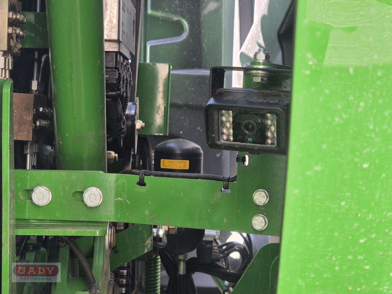 Rundballenpresse typu McHale V6 750 RUNDBALLENPRESSE, Vorführmaschine v Lebring (Obrázek 11)