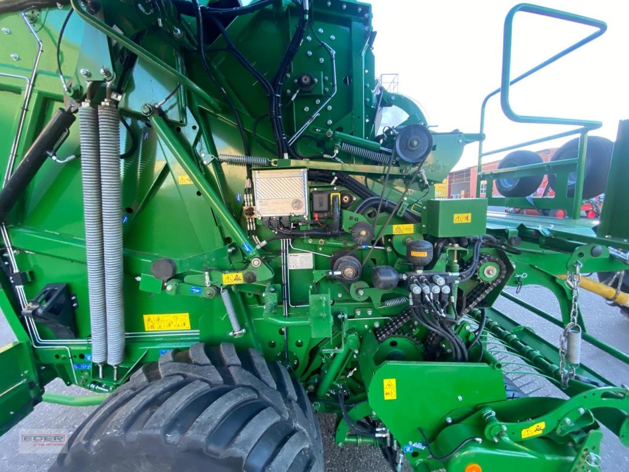 Rundballenpresse typu McHale V6750, Vorführmaschine v Tuntenhausen (Obrázek 14)