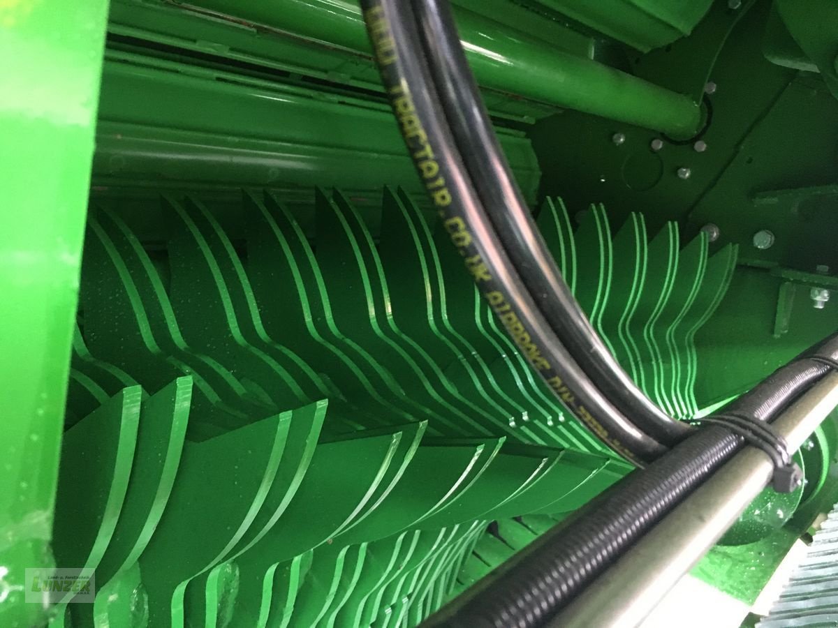 Rundballenpresse of the type McHale V6750, Neumaschine in Kaumberg (Picture 4)